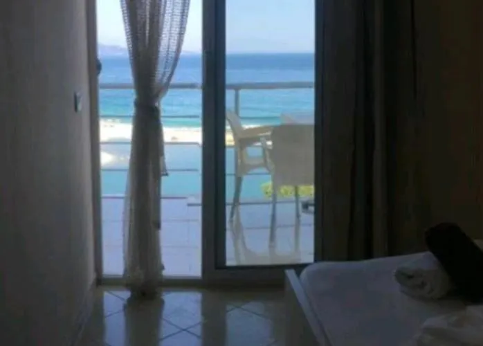 Diamond Sea 公寓 Sarandë