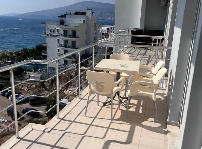 Diamond Sea 公寓 Sarandë